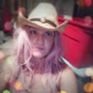 Meet your Posher, Leilani